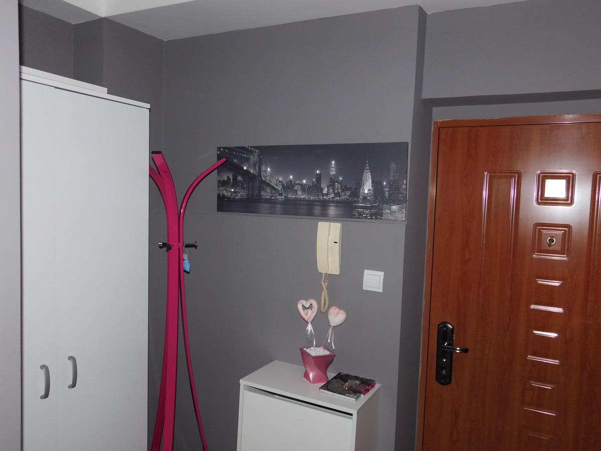 Velvet Lux Apartment Nis Exterior photo