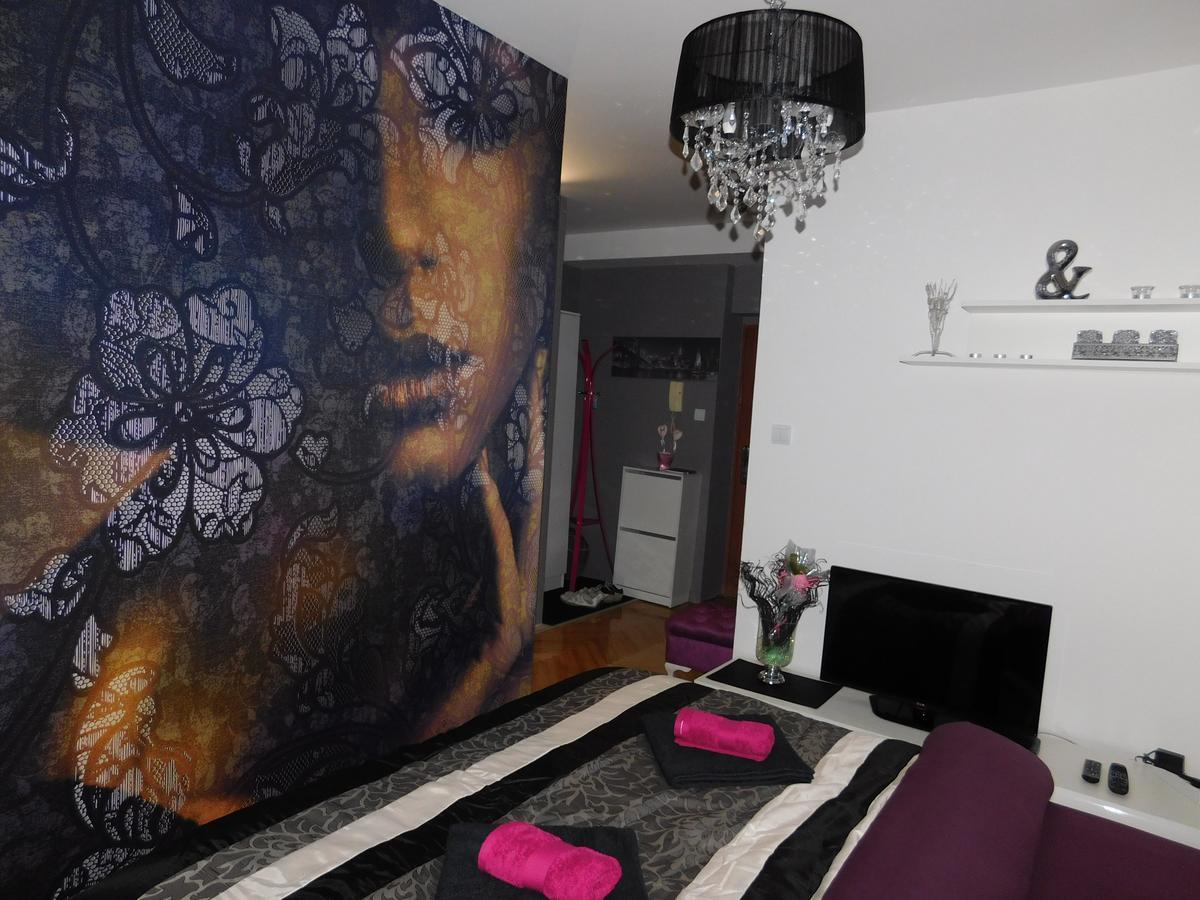 Velvet Lux Apartment Nis Exterior photo
