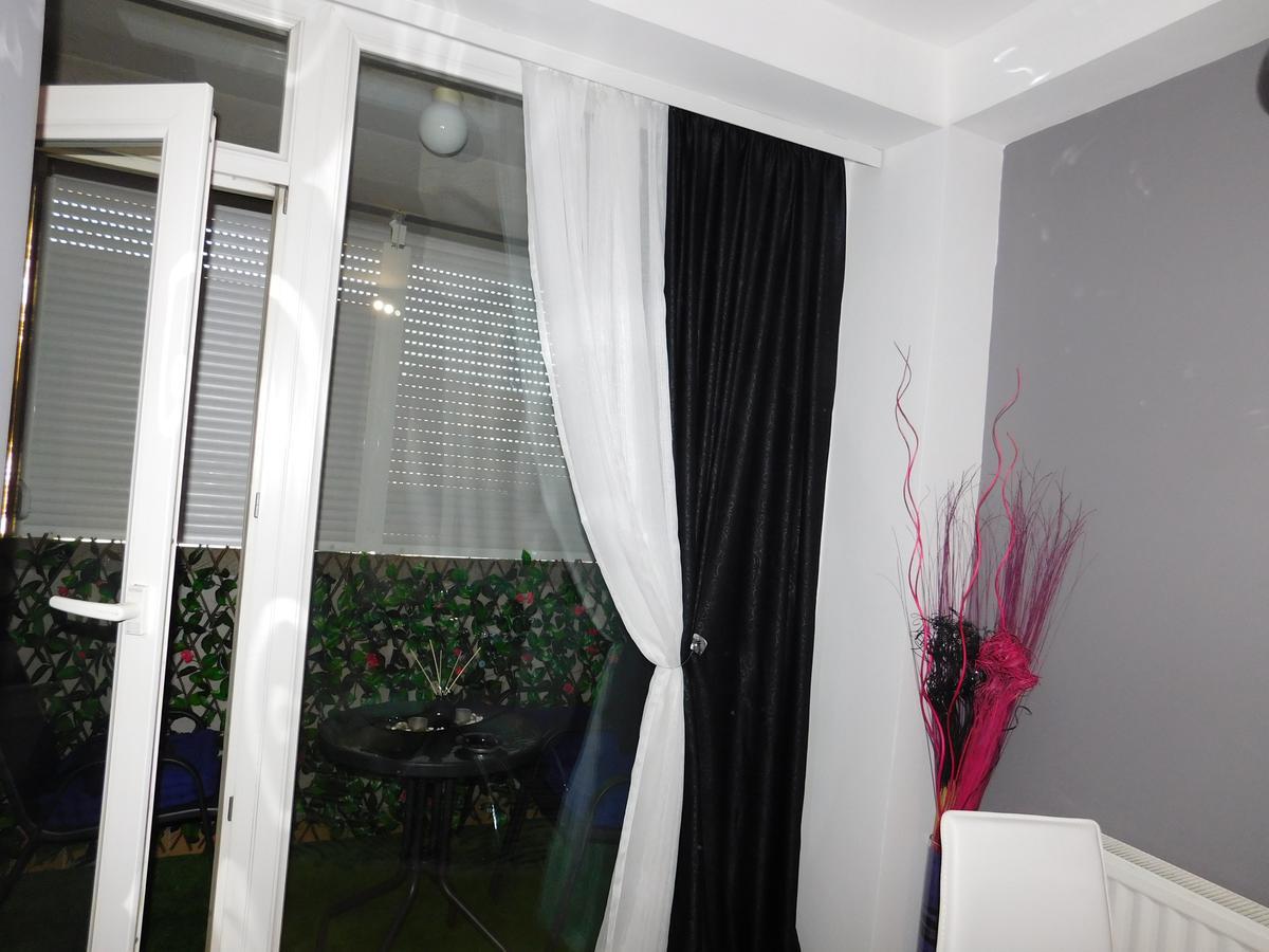 Velvet Lux Apartment Nis Exterior photo